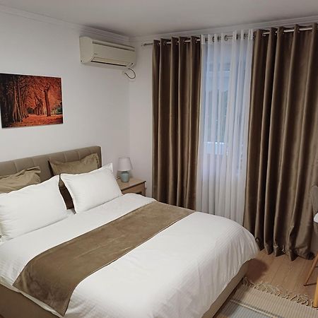 Regis Apartment Tiranë Eksteriør bilde