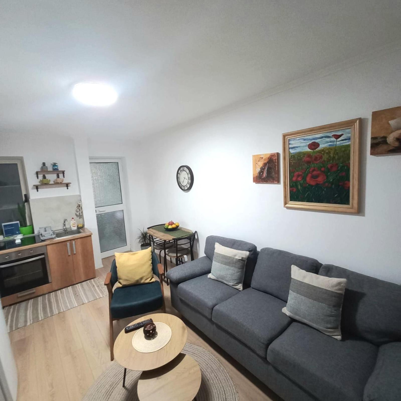 Regis Apartment Tiranë Eksteriør bilde