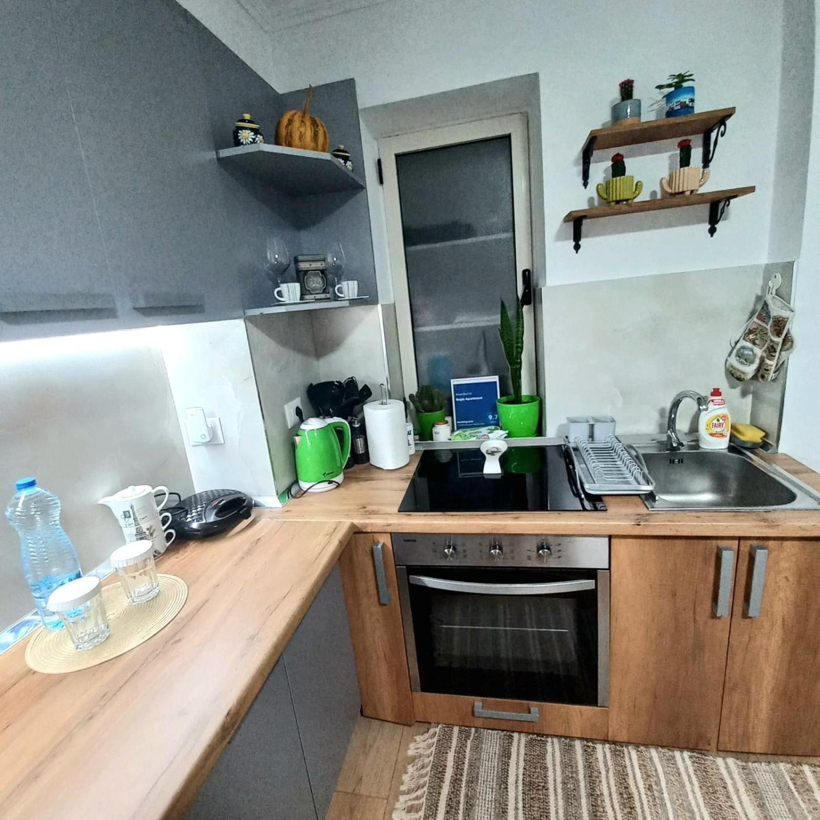 Regis Apartment Tiranë Eksteriør bilde